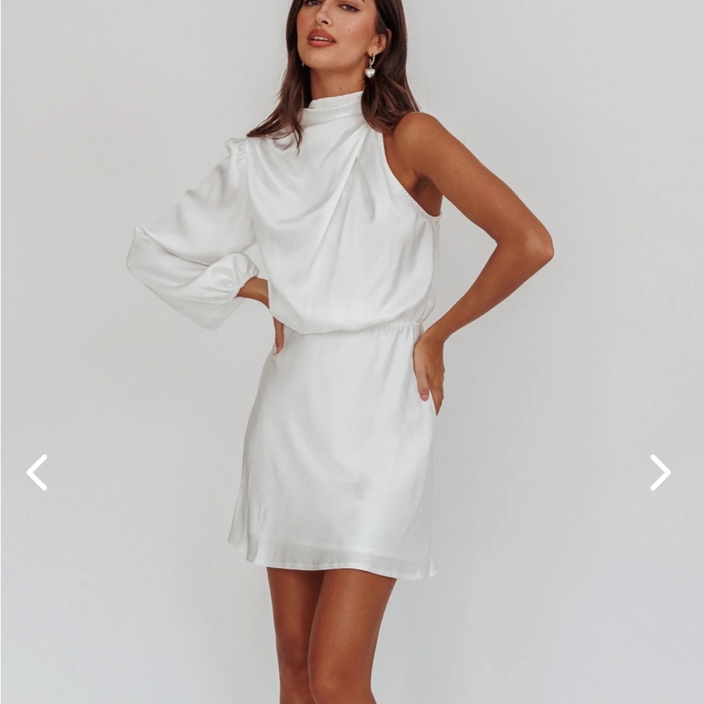 Selfie Leslie White One Shoulder Dress
